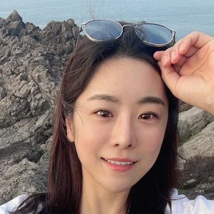 Minji Baek