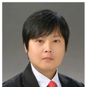 Jongsoo Lee