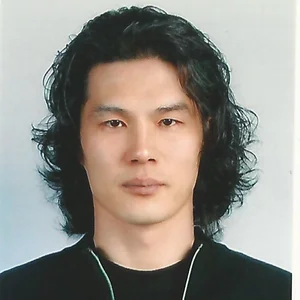 Sang Hak Lee