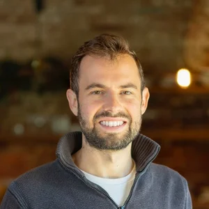 Erik Gordon