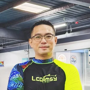 Si Zhou