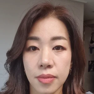 Ji Seon Young