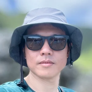 Yi Feng Tseng