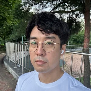 Jinkyu Hwang