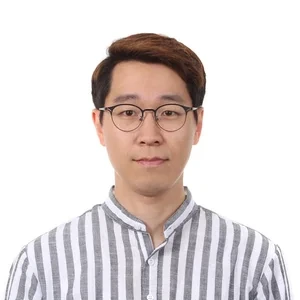 Seung Hoon Lee
