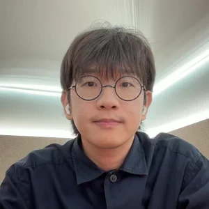 Yongho Lee