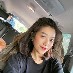 Ying-Ci Huang