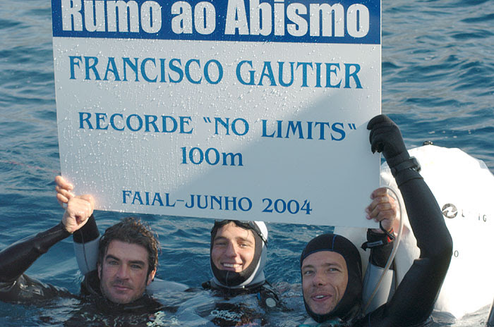 Rumo ao Abismo 2004
