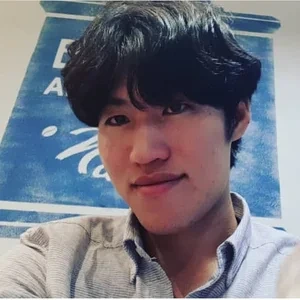 Tae Kwon Lee