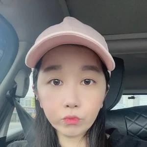 Hee Young Lee