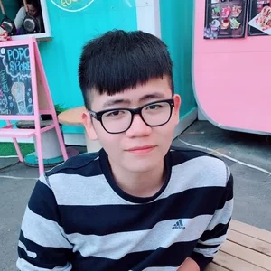 Hong-Yu Wang