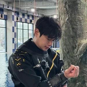 Young_Gun Lee