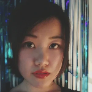 Qinyi Chen