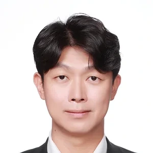 Changoo Lee