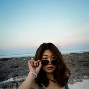 Ling Chen Liu